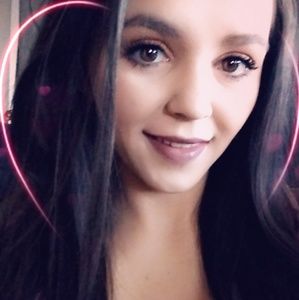 Meet your Posher, Breanna